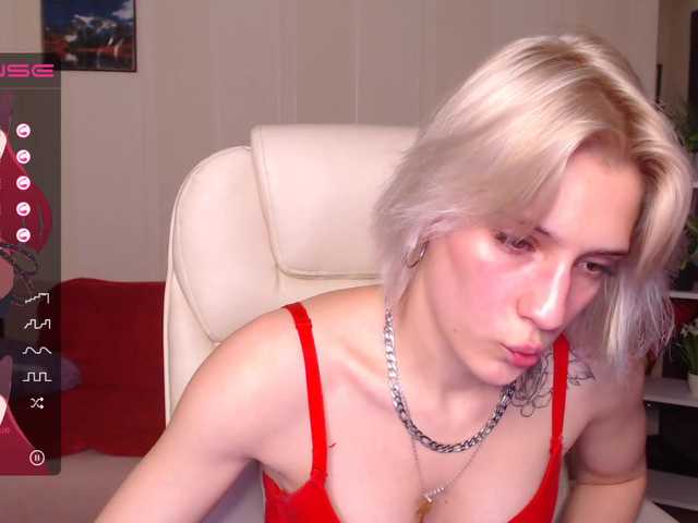 Capturi de ecran de difuzare HottiDevil