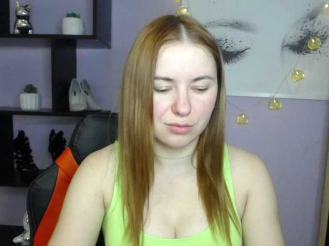 Capturi de ecran de difuzare hottiexLayla
