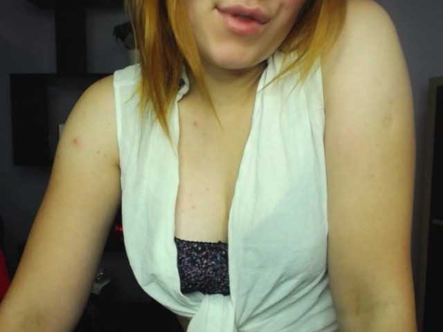 Capturi de ecran de difuzare hottiexLayla