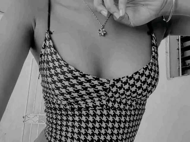 Fotografie a profilului HottNaughtybeb