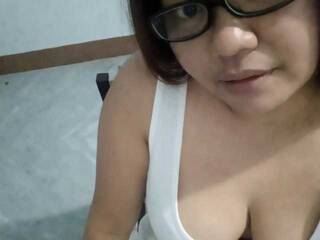 Chat video erotic hotYASSI4U