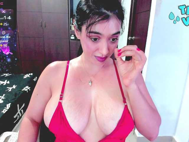 Capturi de ecran de difuzare HUGETITS90XX