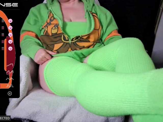 Fotografii imaboulder Socks off at 500 TKNS Sweater off at 2,000 TKNS Social in bio to subscribe and DM me
