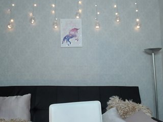 Capturi de ecran de difuzare ImCharlotteX