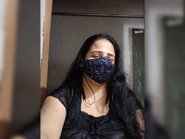 Capturi de ecran de difuzare IndianEsha