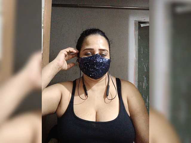 Capturi de ecran de difuzare IndianEsha