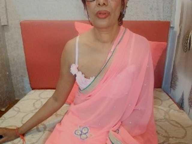 Capturi de ecran de difuzare Indianmilf4u