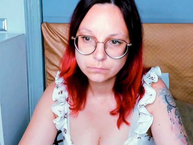 Fotografii InezLove Hello, so who will be the king of tip today?? #challenge #play #forwin #bemyking #redhairgirl #alternative #roleplay