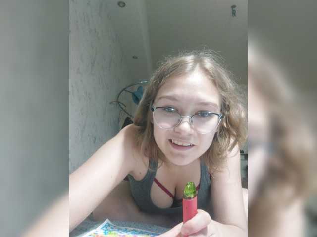 Capturi de ecran de difuzare MoonKitty