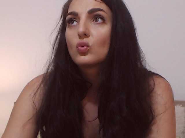 Capturi de ecran de difuzare itsyourlady