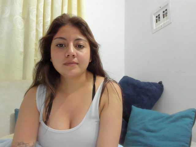 Fotografii ivonne-25 hey today is a great day my pvt is open`to have fun, follow me
