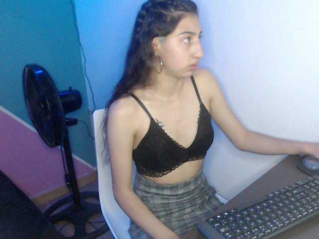 Fotografii ivy-blue hey i am new in bonga cams , make me happy today