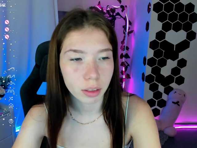 Capturi de ecran de difuzare JaaneFox