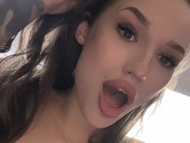 Fotografie a profilului Jade-Lumin