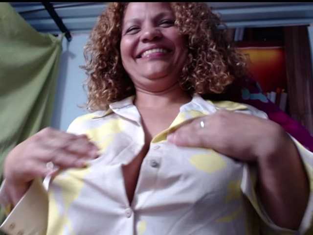 Capturi de ecran de difuzare jademoomss