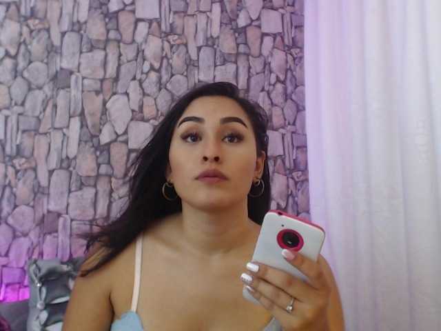 Fotografii LauraTovar "Hello guys ♣ I'm new here !!! give me a hot and wet welcome .. masturbate my pussy and cum at goal ♥