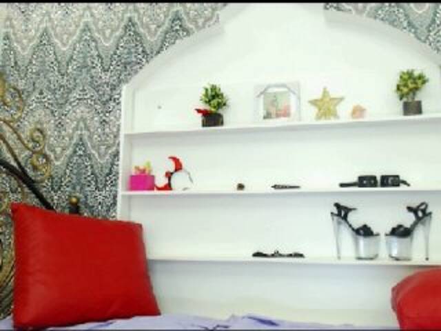 Capturi de ecran de difuzare Jaklynki