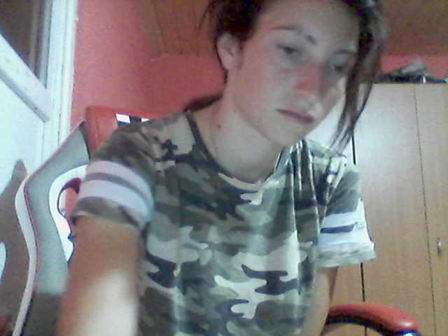 Capturi de ecran de difuzare JASMINNICE112