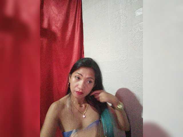 Capturi de ecran de difuzare Tina_Jade