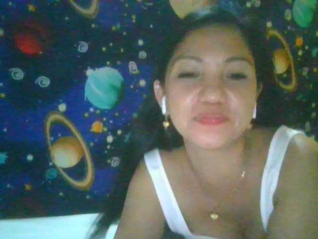 Capturi de ecran de difuzare Tina_Jade