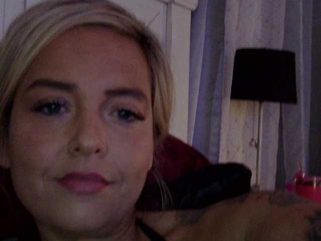 Capturi de ecran de difuzare JennaLynn