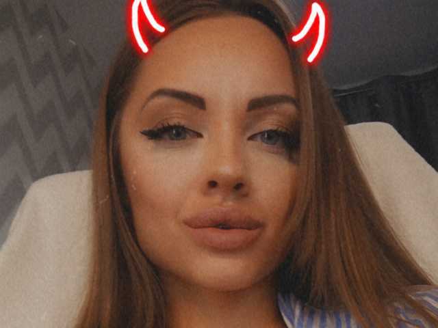 Fotografie a profilului _JenniferBomb