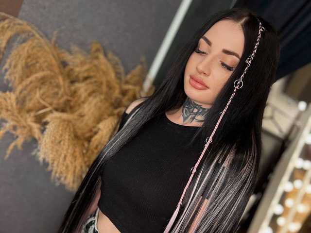 Fotografie a profilului JenniferChar