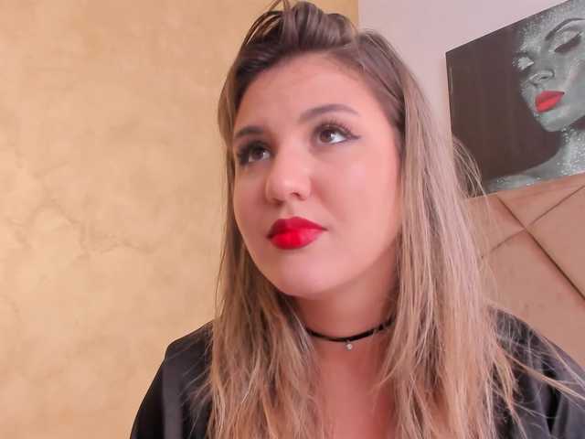Capturi de ecran de difuzare JenniferLuvv