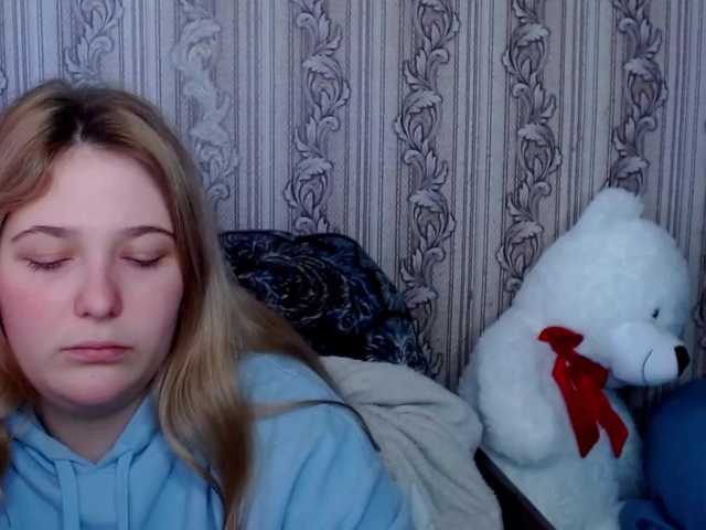 Capturi de ecran de difuzare JessaBells