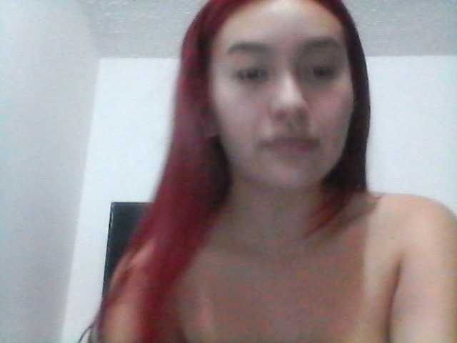 Capturi de ecran de difuzare Jessi-rabbit