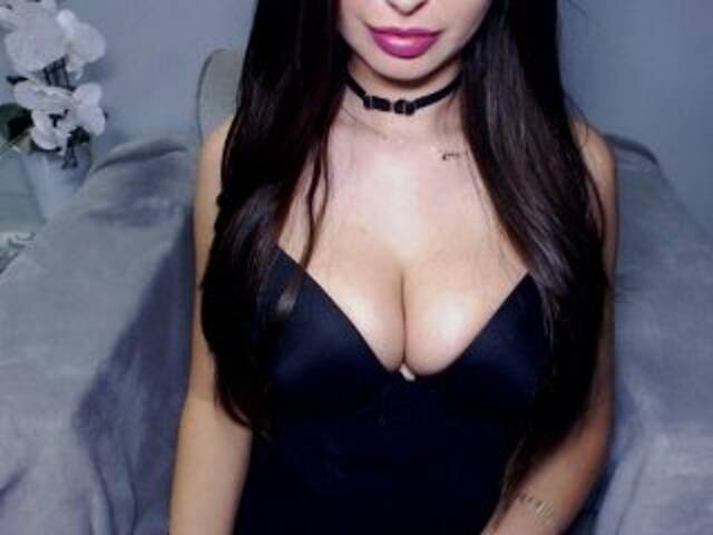 Capturi de ecran de difuzare JessicaHoney