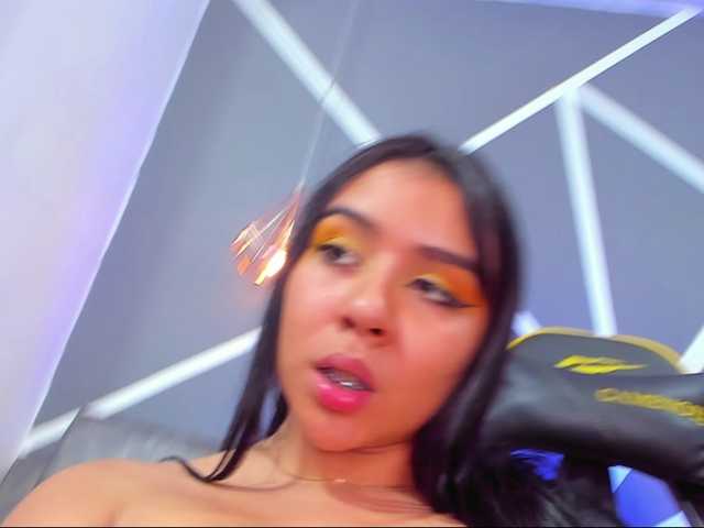 Capturi de ecran de difuzare JessieMegan2