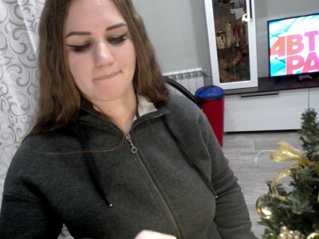 Capturi de ecran de difuzare Monikaa22