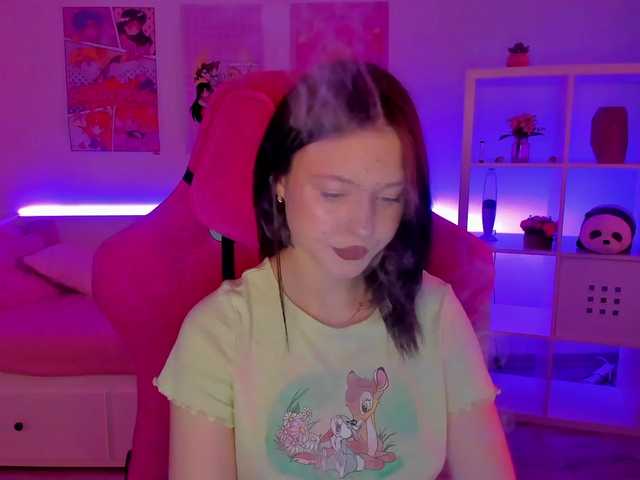 Capturi de ecran de difuzare JoaneMoris