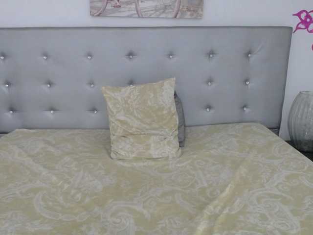 Capturi de ecran de difuzare JoanPolyy