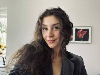 Chat video erotic JolieKiss