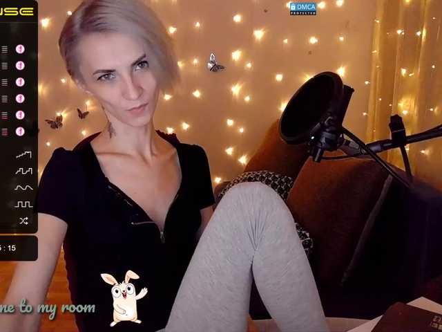 Fotografii Evis_ Hi, I'm Judy. The hottest girl here. I only go to private. We are going to a hot show in fries. Goal: 999 tokens. (Collected – 684 , left – 315 . Do not forget to put love.