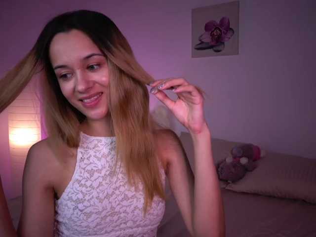 Capturi de ecran de difuzare JuicyyAngel