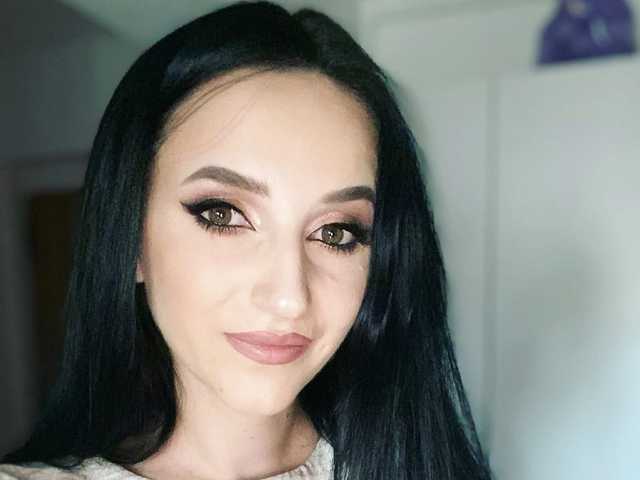 Fotografie a profilului Julia-Jae