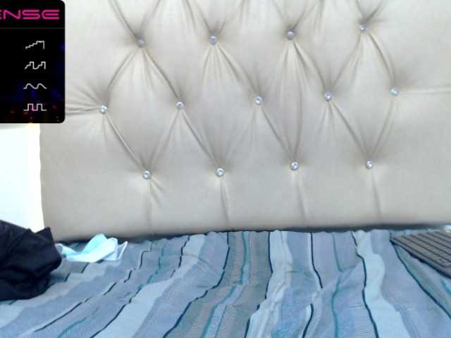 Capturi de ecran de difuzare JuliaReeves