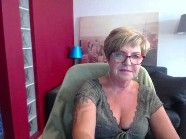 Capturi de ecran de difuzare julieamberx