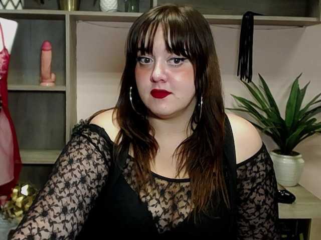 Fotografii JulieLuv #curvy #dildo #young #twerk #bdsm #bigboobs #joi #cuckold #bdsm #domination #sph #cei #cbt #bbc #bigass #roleplay #tease #seduce