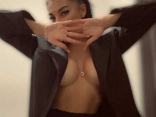 Chat video erotic JulieWerb