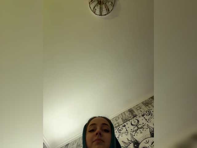 Capturi de ecran de difuzare JussyPusi