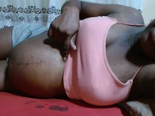 Capturi de ecran de difuzare JustHotLove
