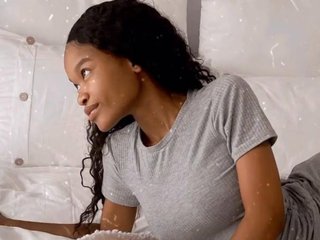 Chat video erotic Kaia-Nandi