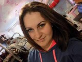 Chat video erotic kamelia1