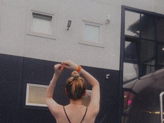 Chat video erotic KaranelkaAaa