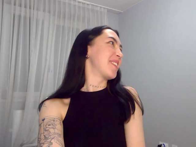 Capturi de ecran de difuzare KarinaBoo