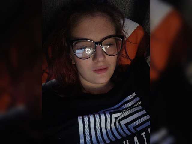 Capturi de ecran de difuzare KarolinaBel